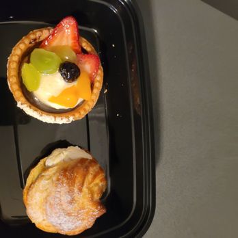 Rubio's Bakery - Fruit tart and another  pastry - Bakeries Near Me - Los Angeles, California