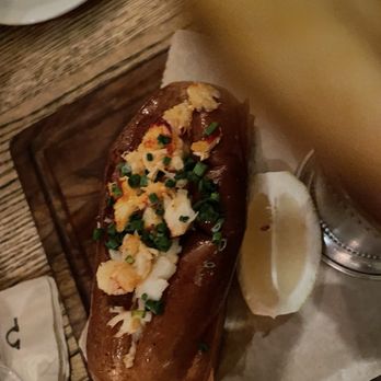 SideDoor - WARM lobster roll - British Near Me - Corona del Mar, California