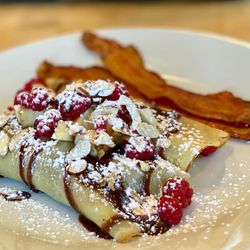 Whidbey Island Bed & Breakfast - Strawberry and Nutella Crepes