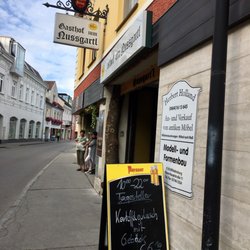 Gasthof zum Nussgartl