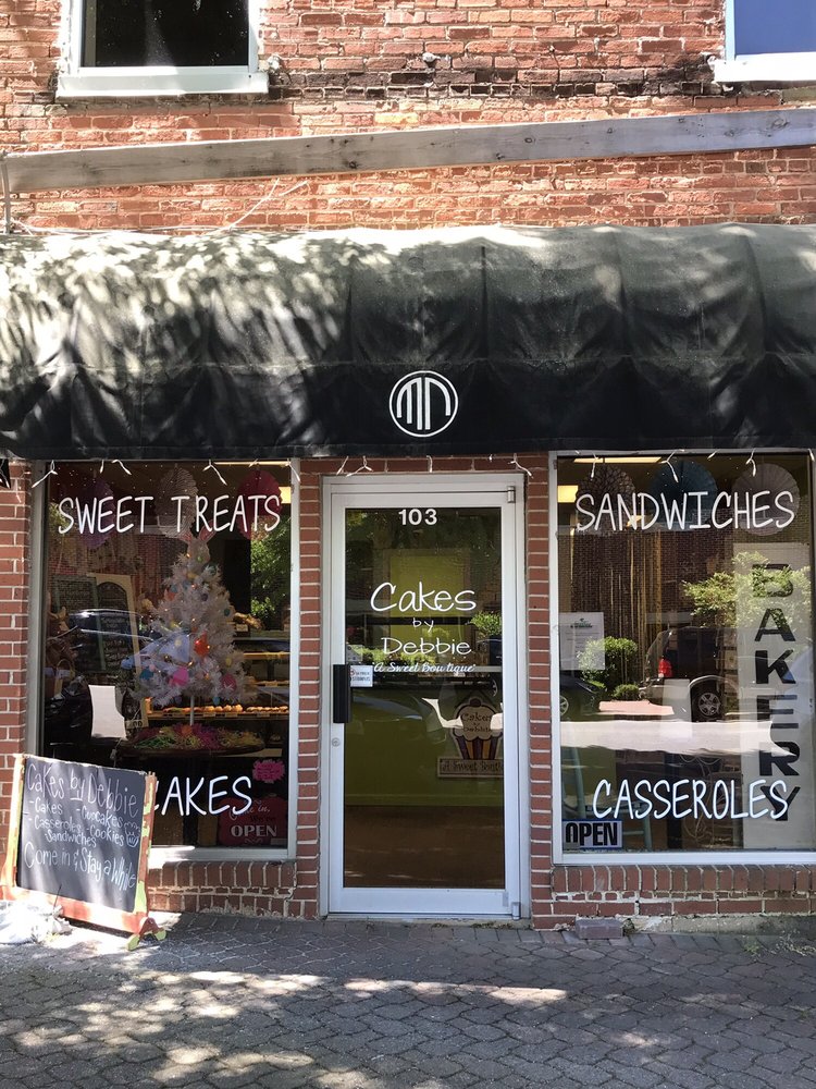 CAKES BY DEBBIE Updated July 2024 205 S Greenwood St, Lagrange