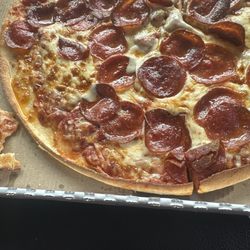 Little Caesars Pizza - Pizza cut like shit