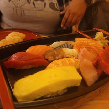 Yoshi Sushi - Japanese Near Me - Latham, New York