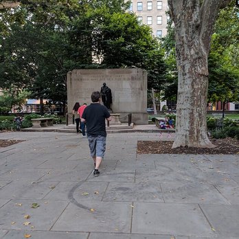 Grim Philly Twilight Tours - Historical Tours Near Me - Philadelphia, Pennsylvania Grim Philly Twilight Tours - Historical Tours Near Me - Philadelphia, Pennsylvania