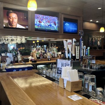 Parky's Smokehouse - The Bar - Barbeque Near Me - Lebanon, Indiana