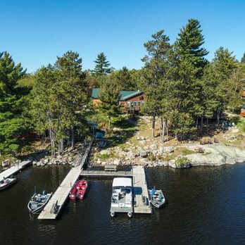 Big Lake Wilderness Lodge - Big Lake Wilderness Lodge - Hotels Near Me - Ely, Minnesota