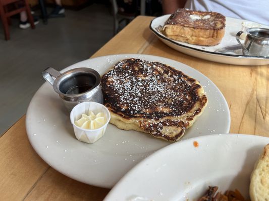 Sneakers Bistro by null