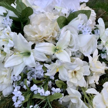 Black Cat Flowerworks - Custom-made grave blanket. - Floral Designers Near Me
