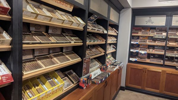 Casa de Montecristo Cigar Lounge & Bar by null