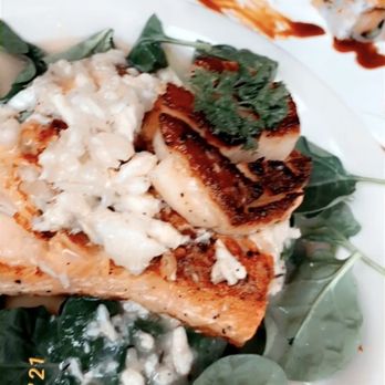 Saltwater Crab - ATLANTIC SALMON w. SCALLOP & LUMP CRAB, add a lemon and salt so good!!!! - Seafood Near Me - Memphis, Tennessee Saltwater Crab - ATLANTIC SALMON w. SCALLOP & LUMP CRAB, add a lemon and salt so good!!!! - Seafood Near Me - Memphis, Tennessee