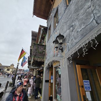 The Gingerbread Factory - Bakeries Near Me - Leavenworth, Washington