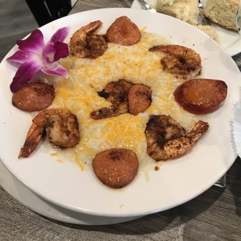 Cornbread Restaurant & Bar - Shrimp & Grits - Soul Food Near Me - Southfield, Michigan