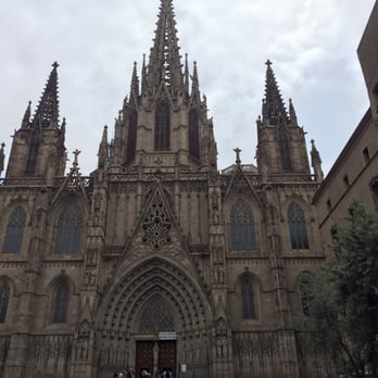 Catedral de Barcelona - Landmarks & Historical Buildings Near Me - Barcelona, B Catedral de Barcelona - Landmarks & Historical Buildings Near Me - Barcelona, B