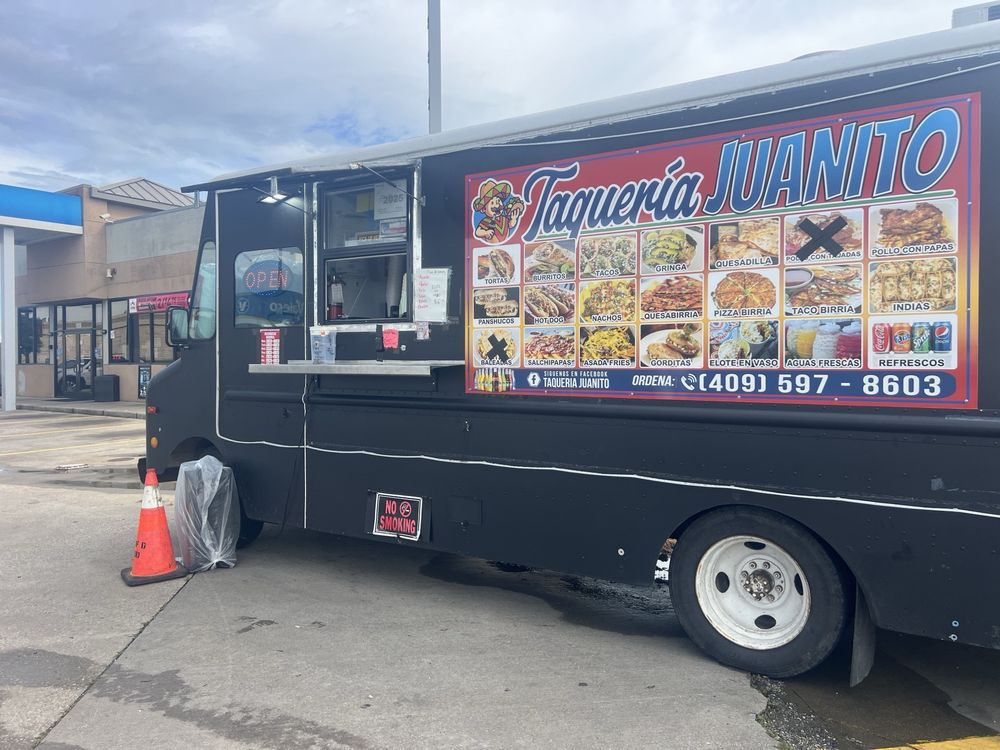 Food from Taqueria Juanito