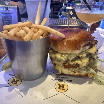 Remingtons Restaurant - Rems Signature Smash Burger - New American Near Me - Beltsville, Maryland