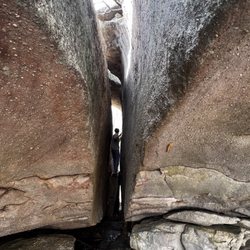 Horse Pens 40 - Massive fissure between two boulders