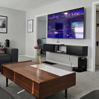 Quintessential Hospitality - Vacation Rentals Near Me - Springfield, Missouri