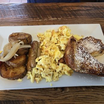 Joe's 320 Cafe - Eggs and French toast - Breakfast & Brunch Near Me - Boston, Massachusetts Joe's 320 Cafe - Eggs and French toast - Breakfast & Brunch Near Me - Boston, Massachusetts