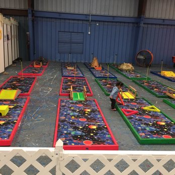 iTrampoline - Mini golfing - Trampoline Parks Near Me - Waipahu, Hawaii