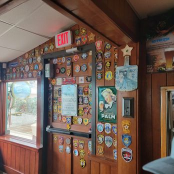 The Mucky Duck - Seafood Near Me - Captiva, Florida
