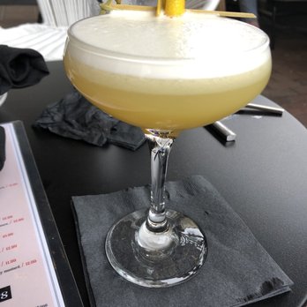Ebb & Flow - Endless Summer - Cocktail Bars Near Me - Plano, Texas