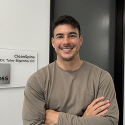 CleanSpine - Dr Tyler Bigenho, Chiropractor at CleanSpine office in Irvine Ca