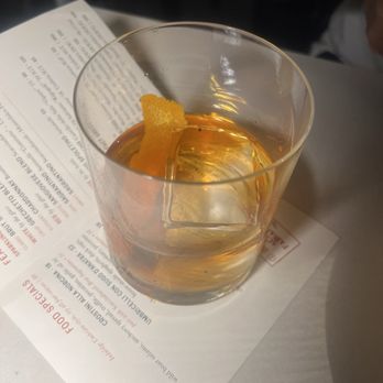 Acanto - Smoked bourbon cocktail - Italian Near Me - Chicago, Illinois