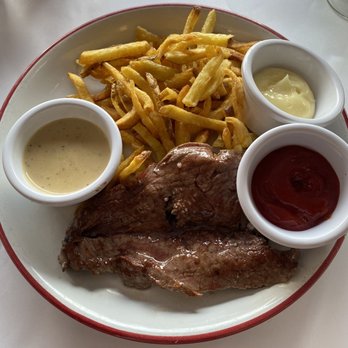 Bouillon Pigalle - Steak frites - French Near Me - Paris, 75 Bouillon Pigalle - Steak frites - French Near Me - Paris, 75