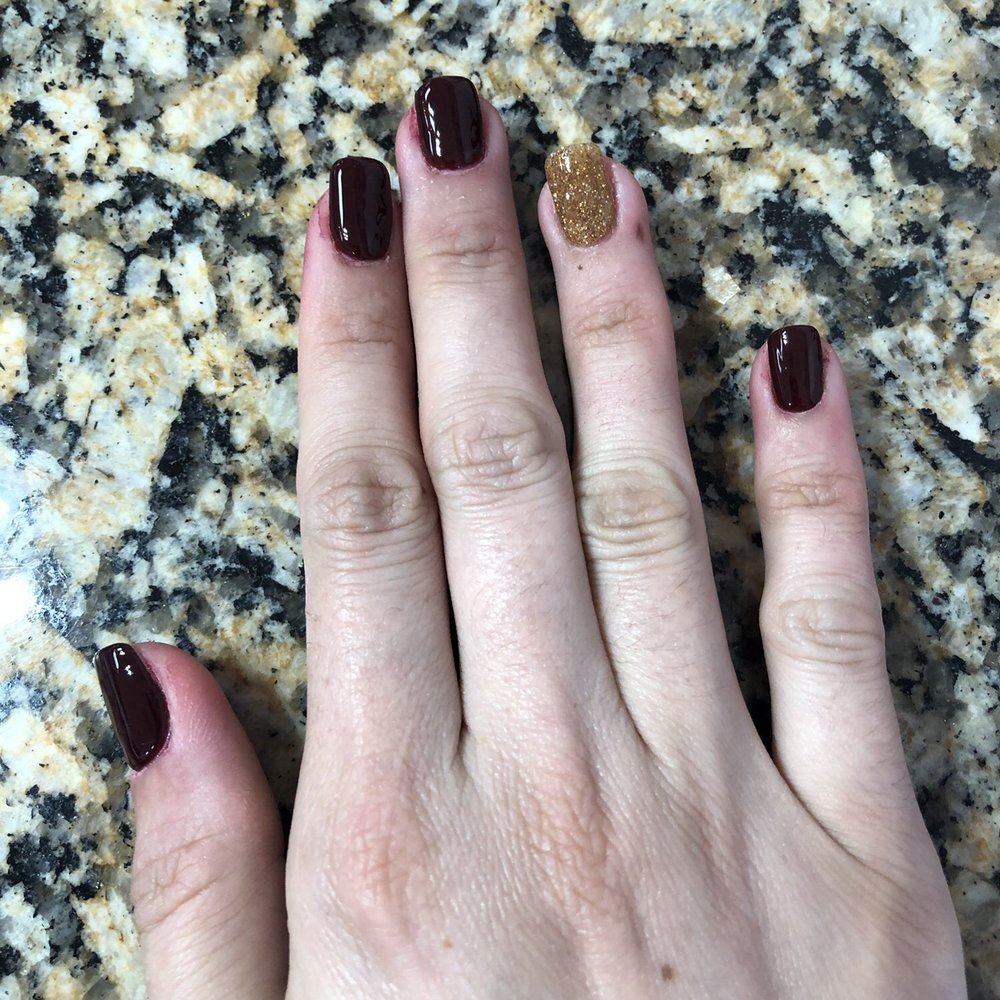 Queen Nails & Spa - Powder dip matte and glitter on natural nails - Nail Salons Near Me - Coconut Creek, Florida Queen Nails & Spa - Powder dip matte and glitter on natural nails - Nail Salons Near Me - Coconut Creek, Florida