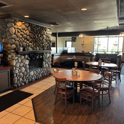Primo Cafe - Great fireplace!