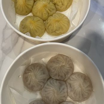 Nan Xiang Express - Chicken and pork dumplings - Shanghainese Near Me - Boston, Massachusetts Nan Xiang Express - Chicken and pork dumplings - Shanghainese Near Me - Boston, Massachusetts