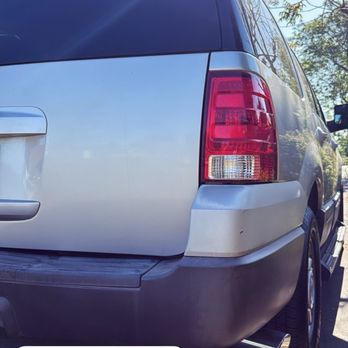 Reseda Mufflers & Brakes - 2004 Expedition with the Flowmaster 40 series muffler installed and new chrome tip. - Auto Repair Near Me - Reseda, California