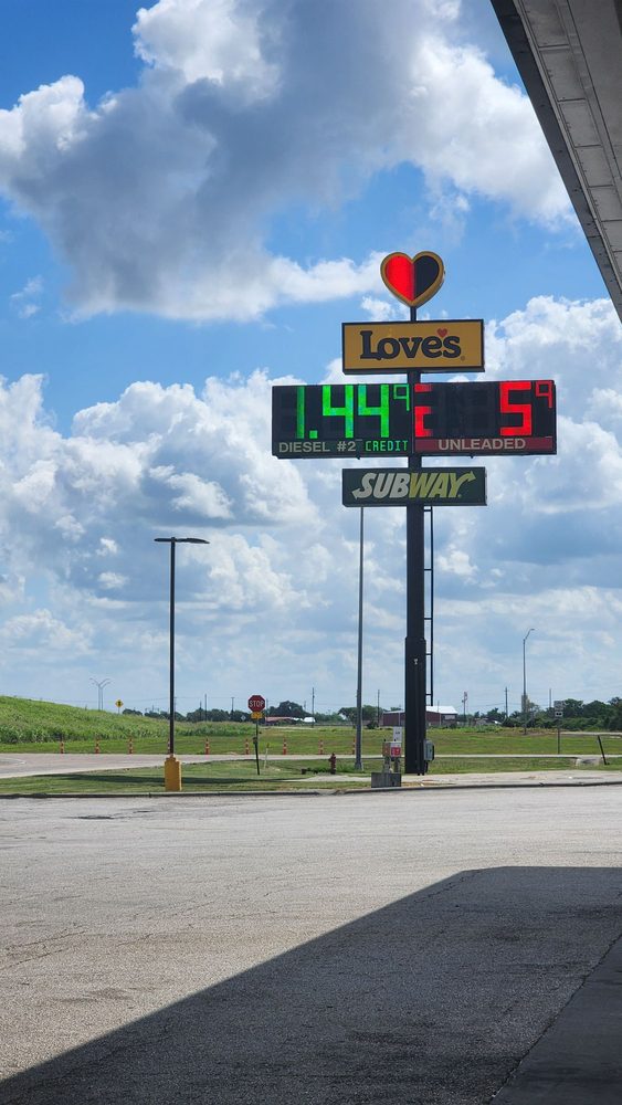 Love's Travel Stop Logo