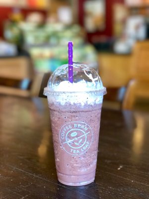 The Coffee Bean & Tea Leaf by null