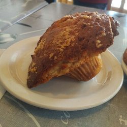 Sunny Mayne Bakery Cafe - Apple caramel muffin