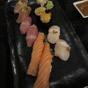 Taka - Nigiri - albacore, toro, salmon, scallop, uni - Sushi Bars Near Me - San Diego, California Taka - Nigiri - albacore, toro, salmon, scallop, uni - Sushi Bars Near Me - San Diego, California