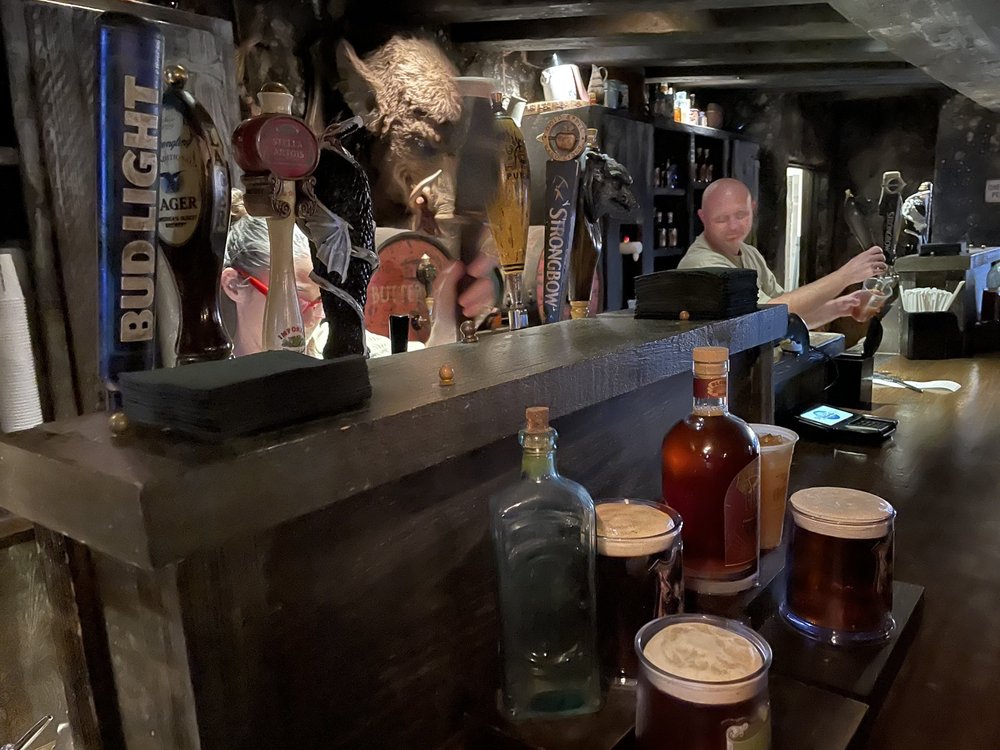 HOG’S HEAD Updated August 2024 196 Photos & 101 Reviews 6000