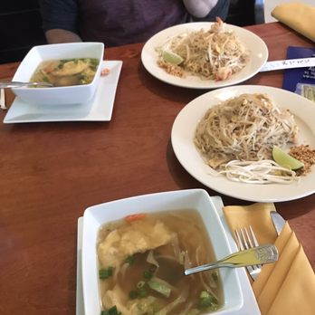 Daw Kun Thai - Thai Near Me - Manchester, New Hampshire Daw Kun Thai - Thai Near Me - Manchester, New Hampshire