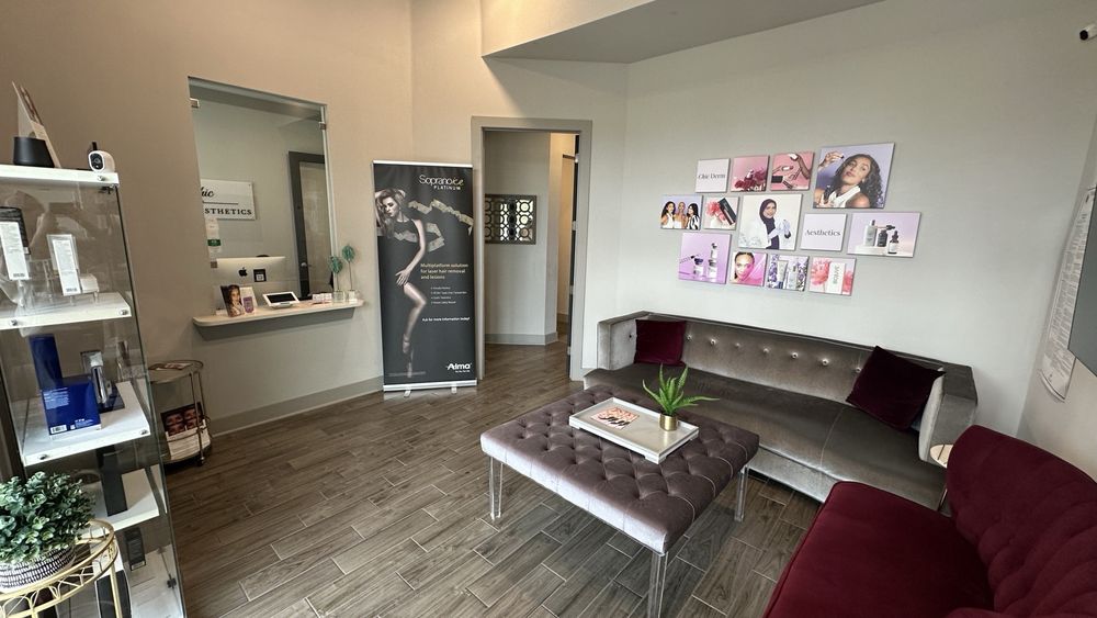 Chic Derm & Aesthetics Logo