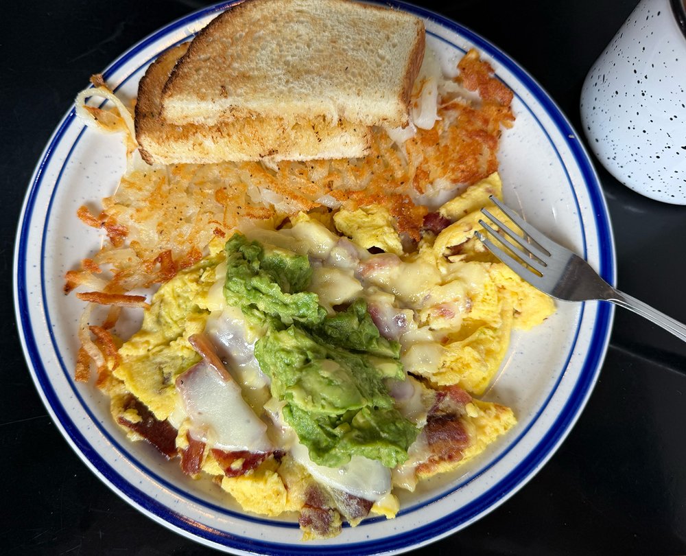 The Golden Diner Logo