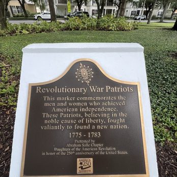 Founder’s Park - Landmarks & Historical Buildings Near Me - Celebration, Florida Founder’s Park - Landmarks & Historical Buildings Near Me - Celebration, Florida