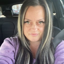 Sculpted salon