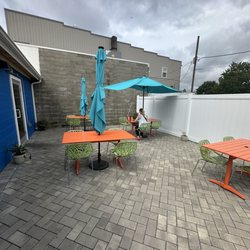Bluebird Cafe - Patio