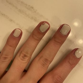 Glamour Nail & Spa - Chipped nails one day after getting my nails done - Nail Salons Near Me - Oconomowoc, Wisconsin
