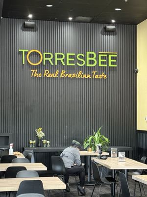 TorresBee by null