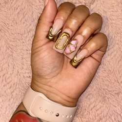 TM Nails & Spa