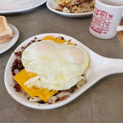 Country Table Restaurant - Bacon skillet