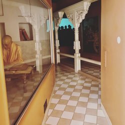 Dare thy enter these magical hallway's? 

And experience magic? 

Only at The Bhagavad Gita Museum