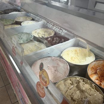 Baskin-Robbins - Ice cream selections - Ice Cream & Frozen Yogurt Near Me - Palmdale, California