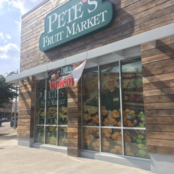 Pete's Fruit Market - Bronzeville - Grocery Near Me - Milwaukee, Wisconsin